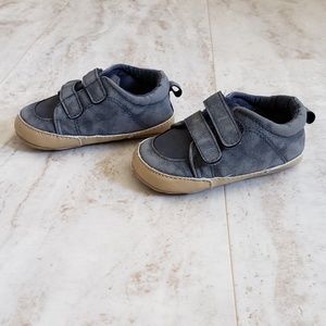 Toddler boy shoes size 9-12m